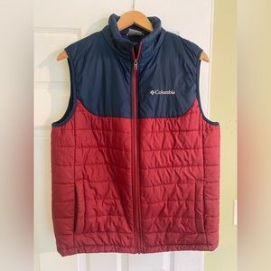 Columbia vest in great condition